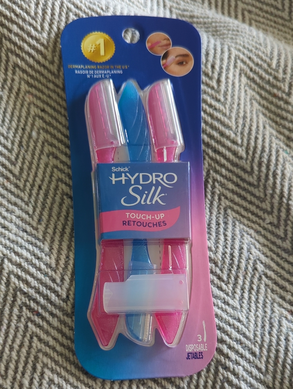Schick Hydro Silk Touch-Up Disposable Dermaplaning Razors - Pink & Blue